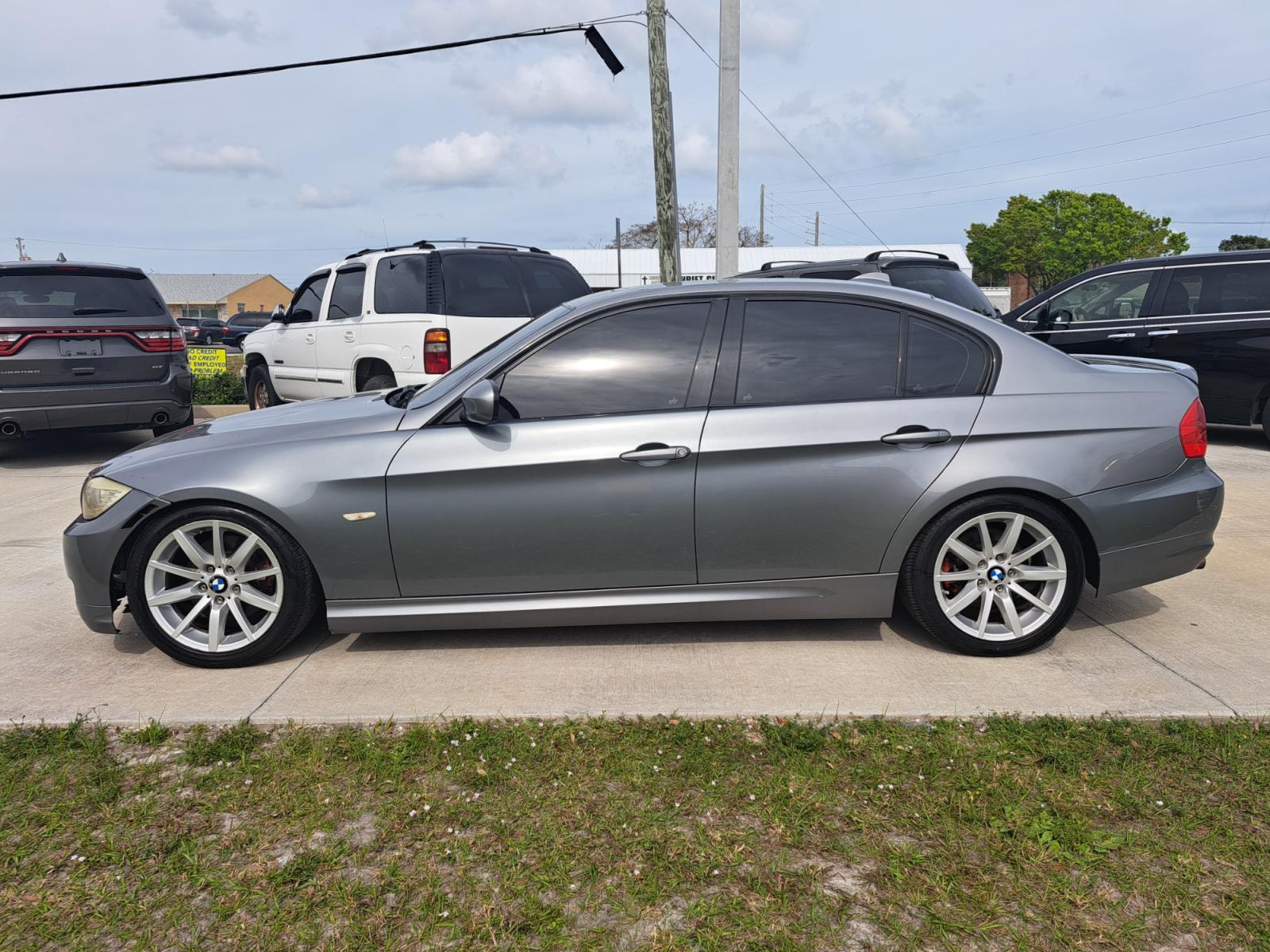 2011 Grey BMW 3-Series 328i SA (WBAPH7G58BN) with an 3.0L L6 DOHC 24V engine, Automatic transmission, located at 1181 Aurora Rd, Melbourne, FL, 32935, (321) 241-1100, 28.132914, -80.639175 - Photo #0