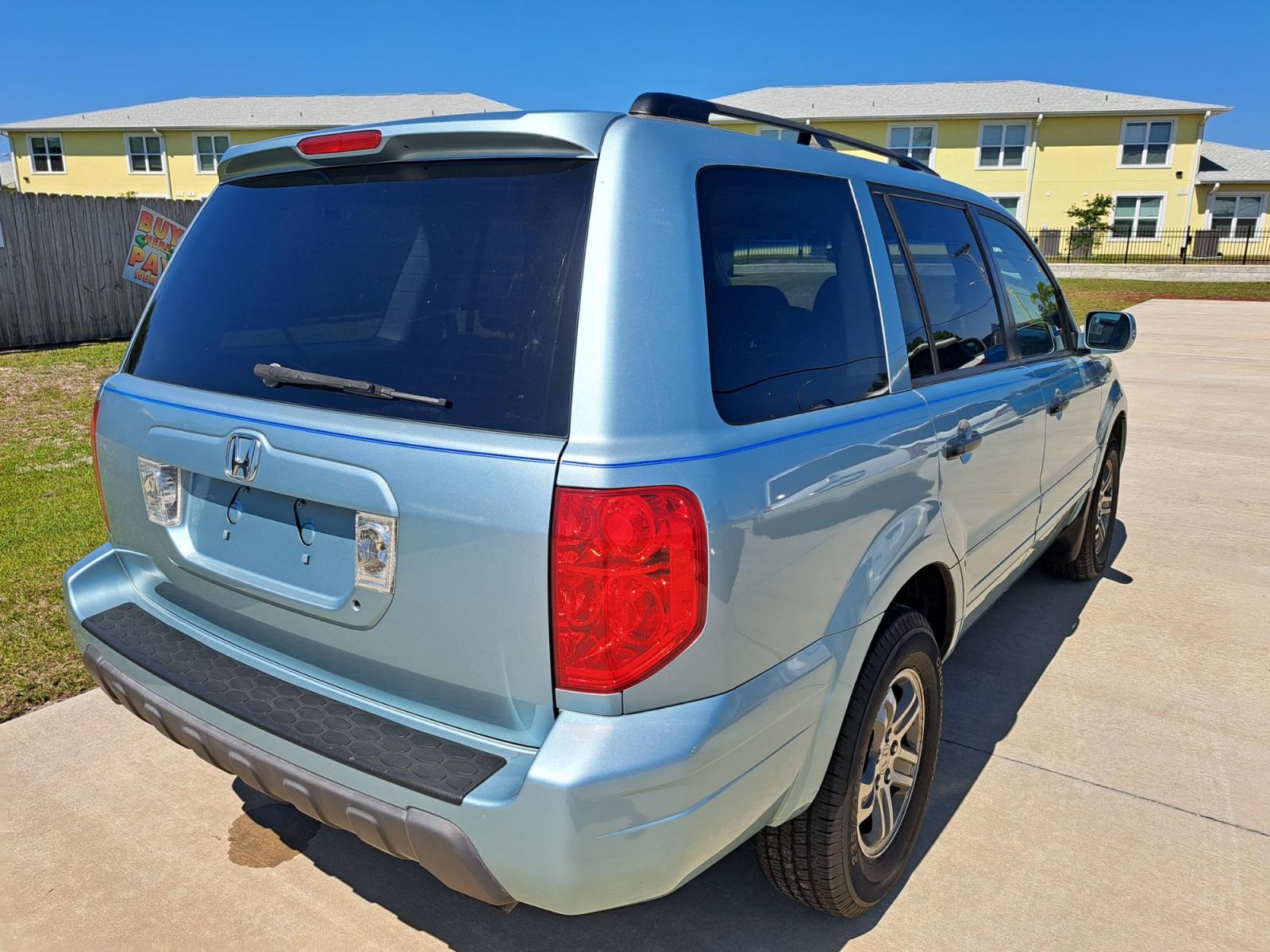 2003 Blue Honda Pilot EX w/ Leather (2HKYF18583H) with an 3.5L V6 SOHC 24V engine, 5-Speed Automatic Overdrive transmission, located at 1181 Aurora Rd, Melbourne, FL, 32935, (321) 241-1100, 28.132914, -80.639175 - Photo #1