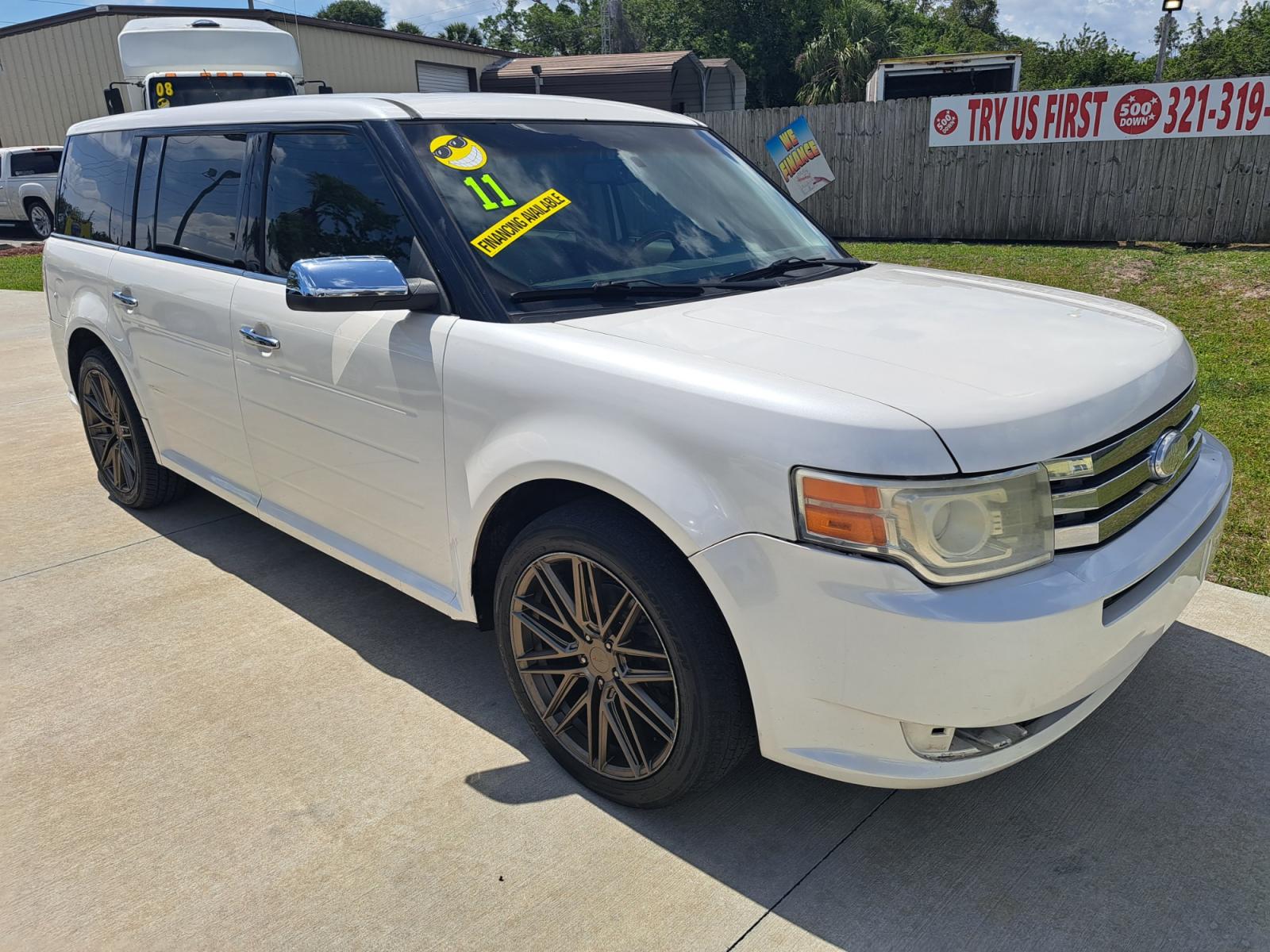 2011 White Ford Flex Limited FWD (2FMGK5DC0BB) with an 3.5L V6 DOHC 24V engine, 6-Speed Automatic Overdrive transmission, located at 1181 Aurora Rd, Melbourne, FL, 32935, (321) 241-1100, 28.132914, -80.639175 - Photo #2