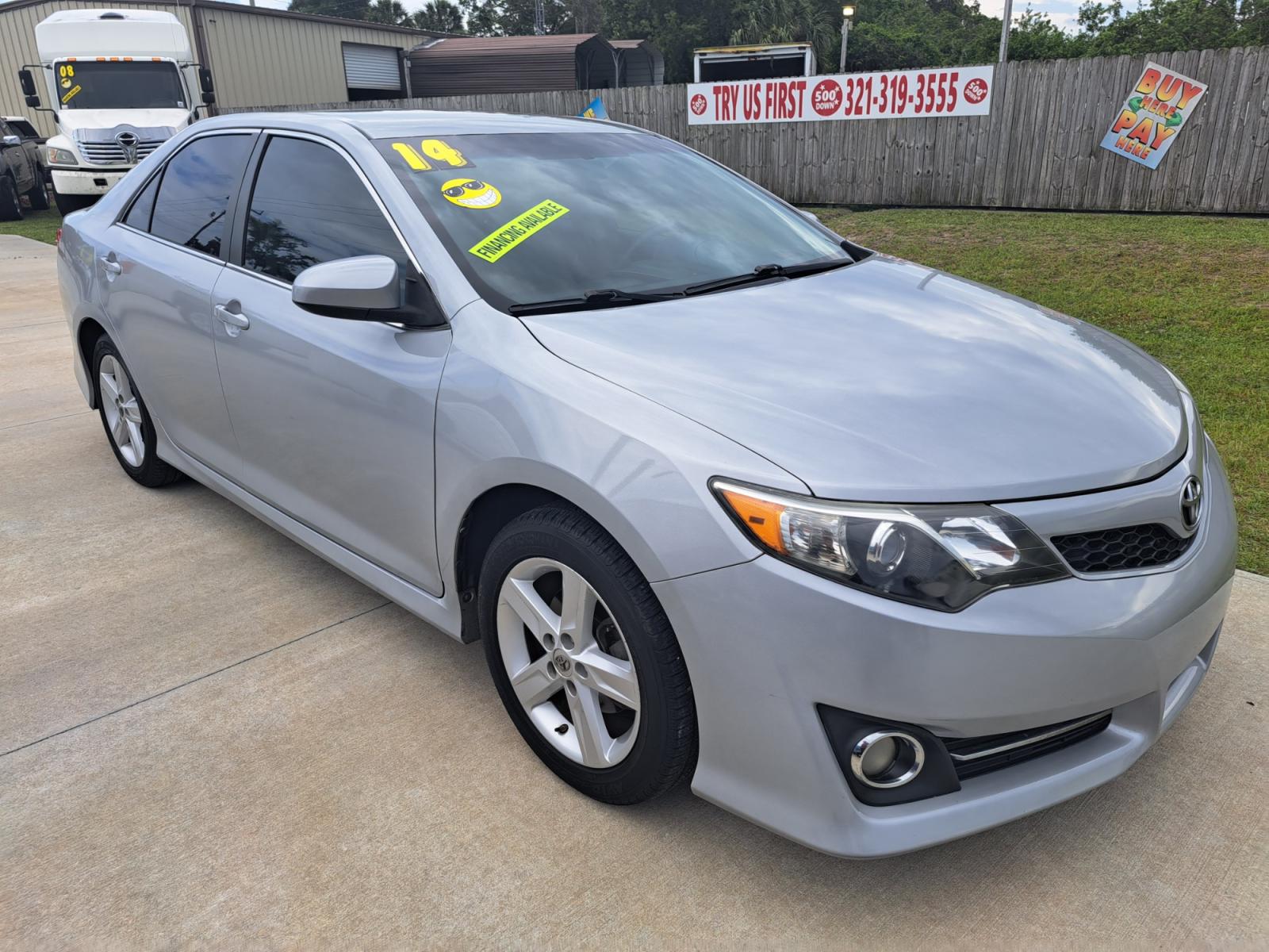2014 Silver Toyota Camry SE (4T1BF1FK8EU) with an 2.5L L4 DOHC 16V engine, 6-Speed Automatic transmission, located at 1181 Aurora Rd, Melbourne, FL, 32935, (321) 241-1100, 28.132914, -80.639175 - Photo #2